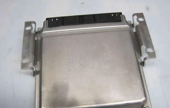 Mercedes-Benz S W220 Engine control unit/module A6111538979
