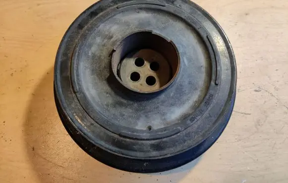 BMW 5 F10 F11 Crankshaft pulley 851500203