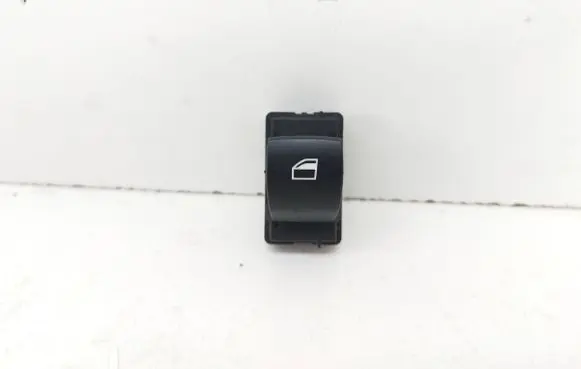 BMW 5 E60 E61 Electric window control switch 15939948 0448A 9113773