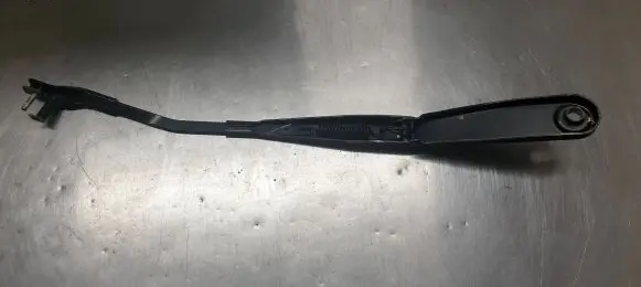BMW X3 F25 Front wiper blade arm 7213271
