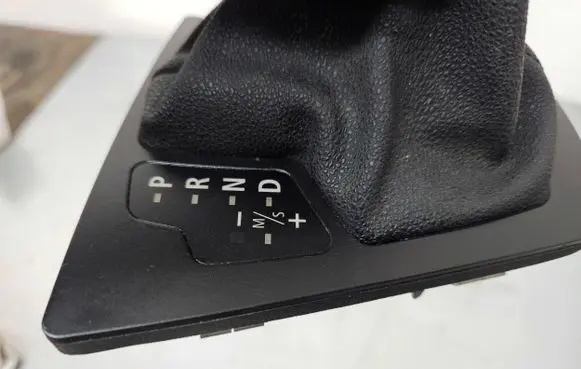 BMW X3 E83 Gear shifter surround trim plastic