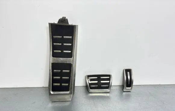 Audi Q5 SQ5 Foot rest pad/dead pedal 8K1864777