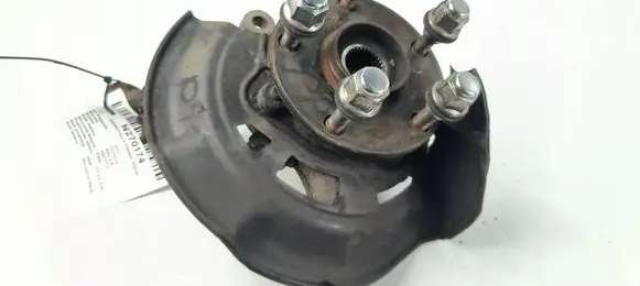 Toyota RAV 4 (XA30) Front wheel hub spindle knuckle 