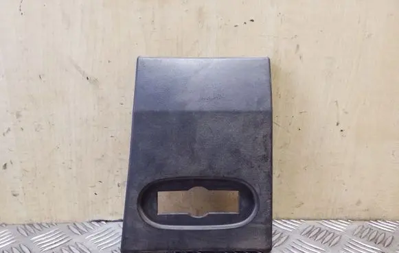 (B) pillar trim (bottom)