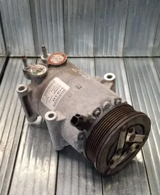 Volvo V40 Air conditioning (A/C) compressor (pump) 31369800 12W435