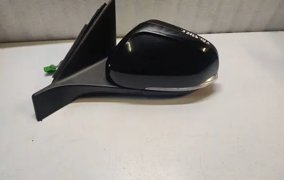 Volvo V70 Front door electric wing mirror 31298833