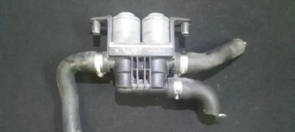 BMW 7 E65 E66 Coolant heater control valve 1147412167 64116908294-01