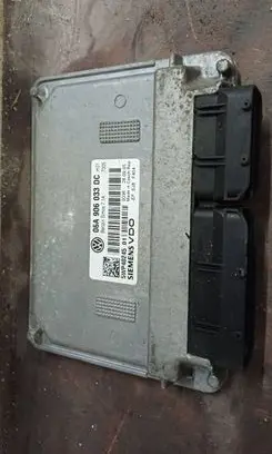 Volkswagen Golf Plus Engine control unit/module 06A906033DC 5WP40245