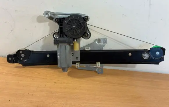Volvo XC70 Rear door window regulator with motor 119971XXX