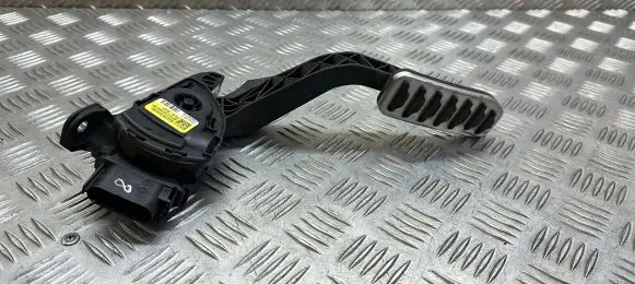 Land Rover Evoque I Accelerator throttle pedal BJ329F836BB