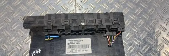Mercedes-Benz C W203 SAM control unit 2095451501 5DK00848602 0000432115