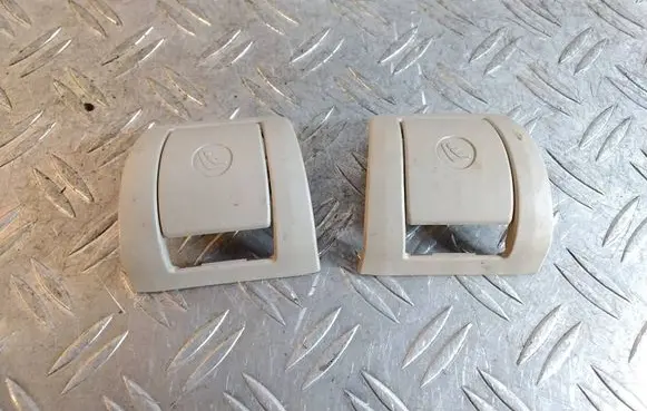 BMW 5 F10 F11 ISOFIX cover 52209162816