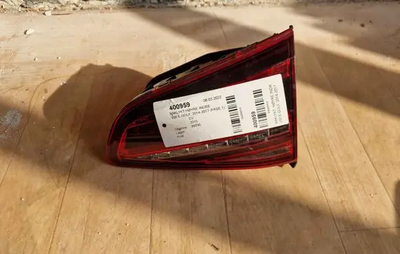 Volkswagen e-Golf Tailgate rear/tail lights 5G0945308F