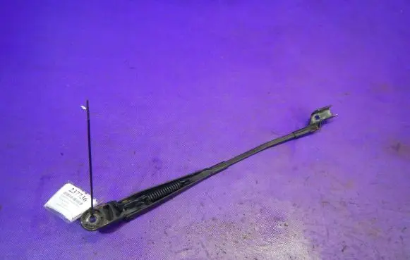 Skoda Praktik (5J8) Front wiper blade arm 5J1955409B