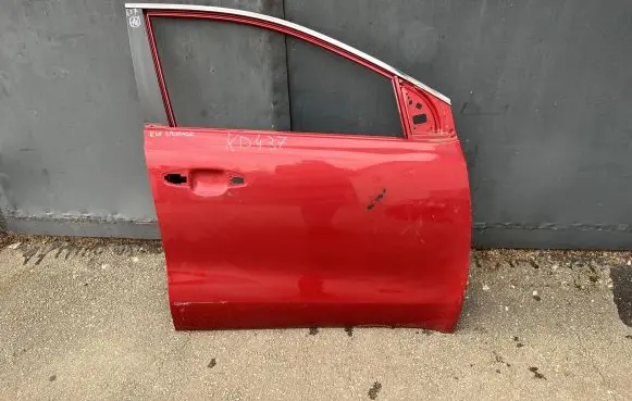 KIA Sportage Front door