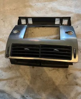 Citroen C4 I Dash center air vent grill 9649599577