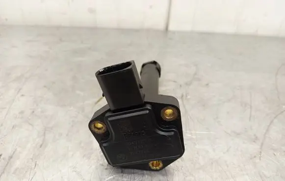 BMW 5 E60 E61 Oil level sensor 7567722 00403177B0 PA66GF30