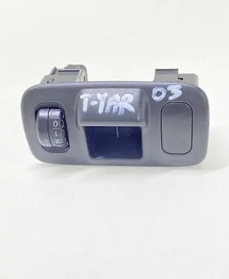 Toyota Yaris Light switch
