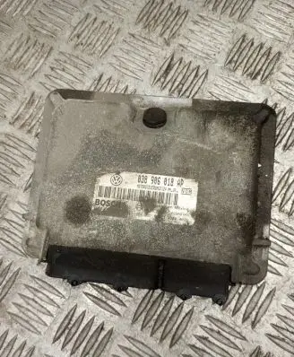 Volkswagen New Beetle Engine control unit/module 038906018AP 0281001732