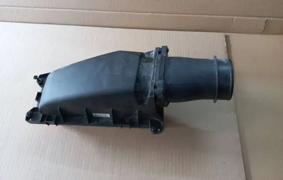 Mercedes-Benz CLA C117 X117 W117 Air filter box A2700900601 1602410490 1099928V01