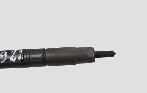 Volkswagen PASSAT B6 Fuel injector 03L130277 0445116030