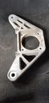 Jeep Cherokee Rear differential/diff mount bracket 68155099AD