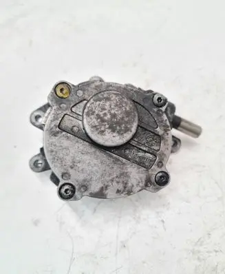 Jeep Grand Cherokee (WK) Vacuum pump A6422300165