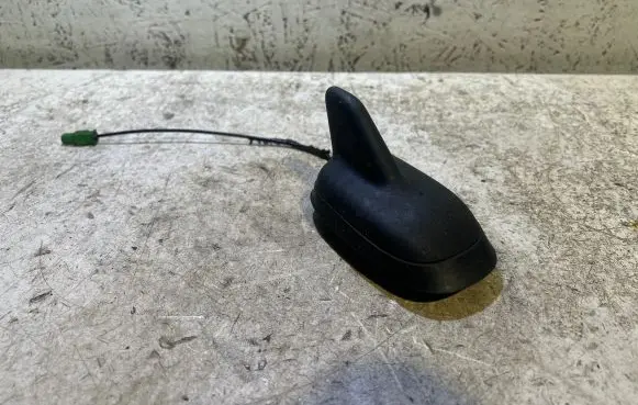 Volkswagen PASSAT B7 USA Aerial GPS antenna 3C0035507Q