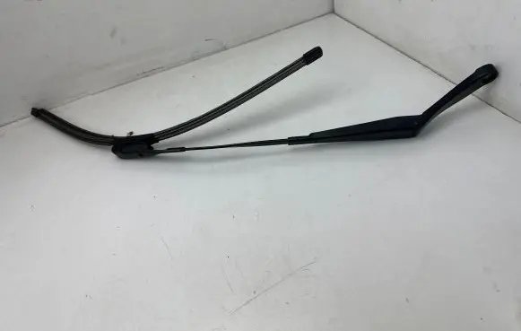 Audi A3 S3 8V Front wiper blade arm 3392126112