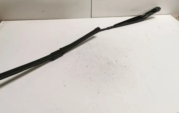 Volkswagen Eos Front wiper blade arm 1Q1955410