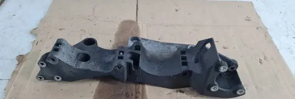 Volkswagen Golf IV Engine mounting bracket 045903143C A1S1ICU