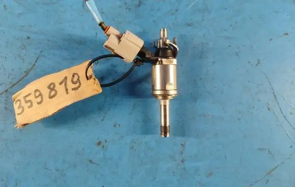 Ford Focus Fuel injector CP9Z9F593B