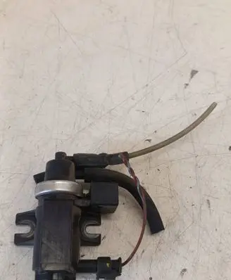 Mercedes-Benz A W169 Turbo solenoid valve A0051535528 70078200 05T088