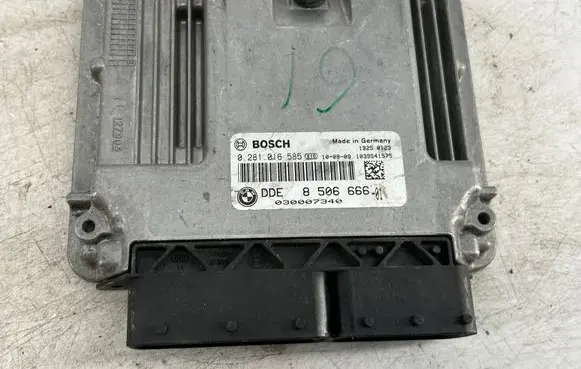 Mini One - Cooper R57 Engine control unit/module 0281016585 030007340 8506666