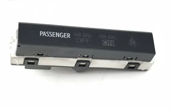 Toyota Prius (XW30) Passenger airbag on/off switch