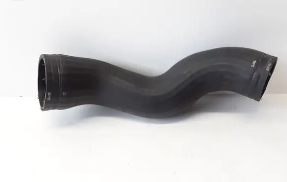 Volvo V70 Intercooler hose/pipe