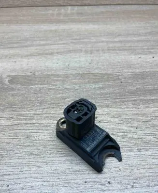 Audi A6 S6 C6 4F Airbag deployment crash/impact sensor 4F0907651