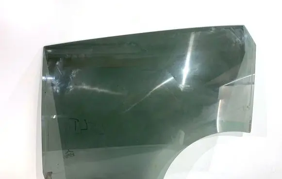 Rear door window glass
