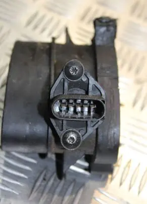 BMW 5 E39 Mass air flow meter 7787076.0