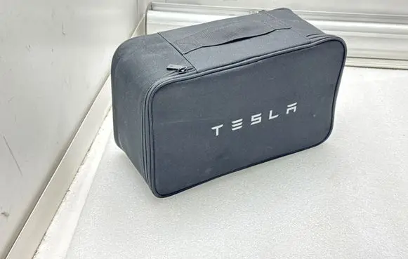 Tesla Model Y Tow bar set 153635600A