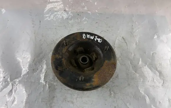 BMW 7 E38 Front upper strut mount 