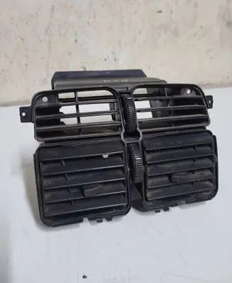 Mercedes-Benz Vito Viano W638 Dash center air vent grill