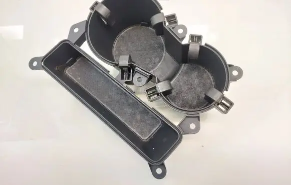Cup holder front