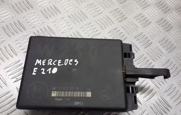 Mercedes-Benz E W210 Seat adjustment motor 2108206526