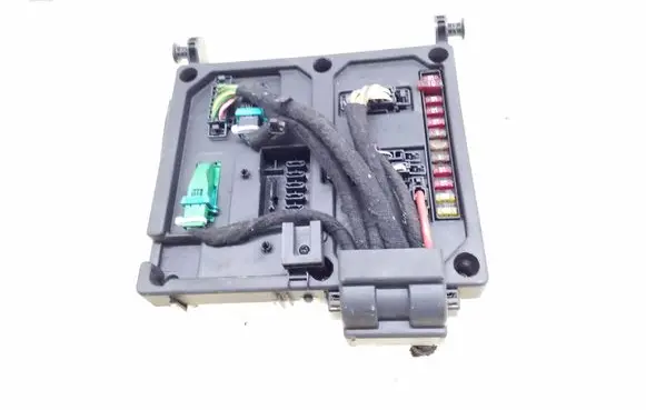 Ford Galaxy Fuse module 7M0962258K 97VW14B205CC