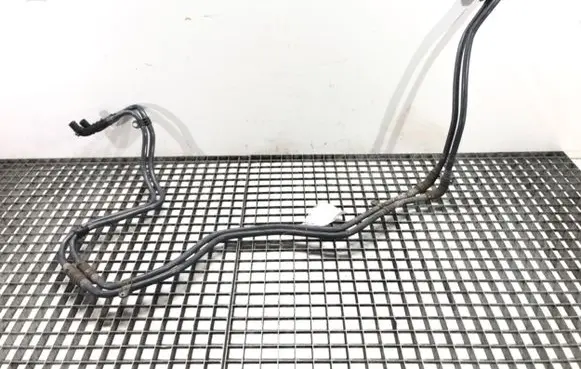 Engine coolant pipe/hose