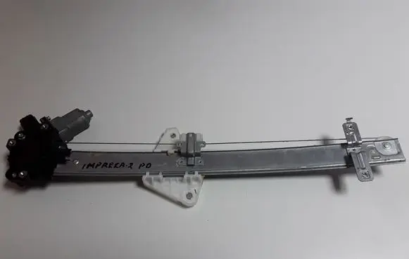 Subaru Impreza IV Front door window regulator with motor CM012550