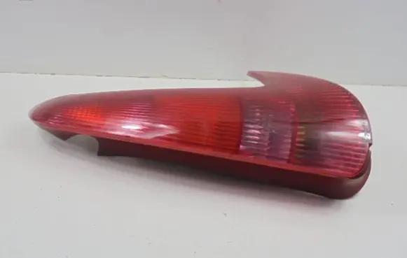 Peugeot 206 CC Rear/tail lights 1318D