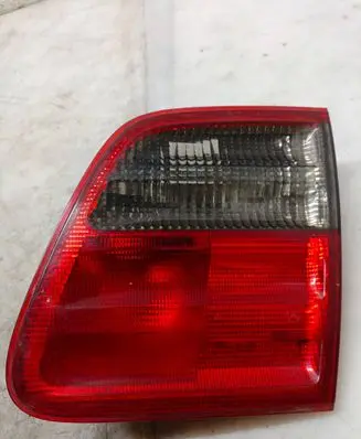 Mercedes-Benz E W210 Tailgate rear/tail lights A2108207464 32452202