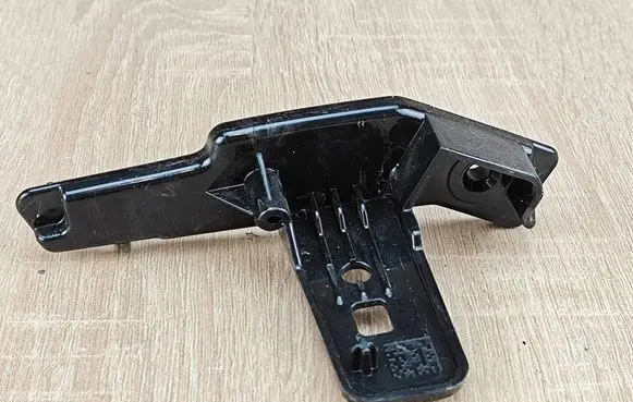 BMW X6 G06 Fender mounting bracket 7478846